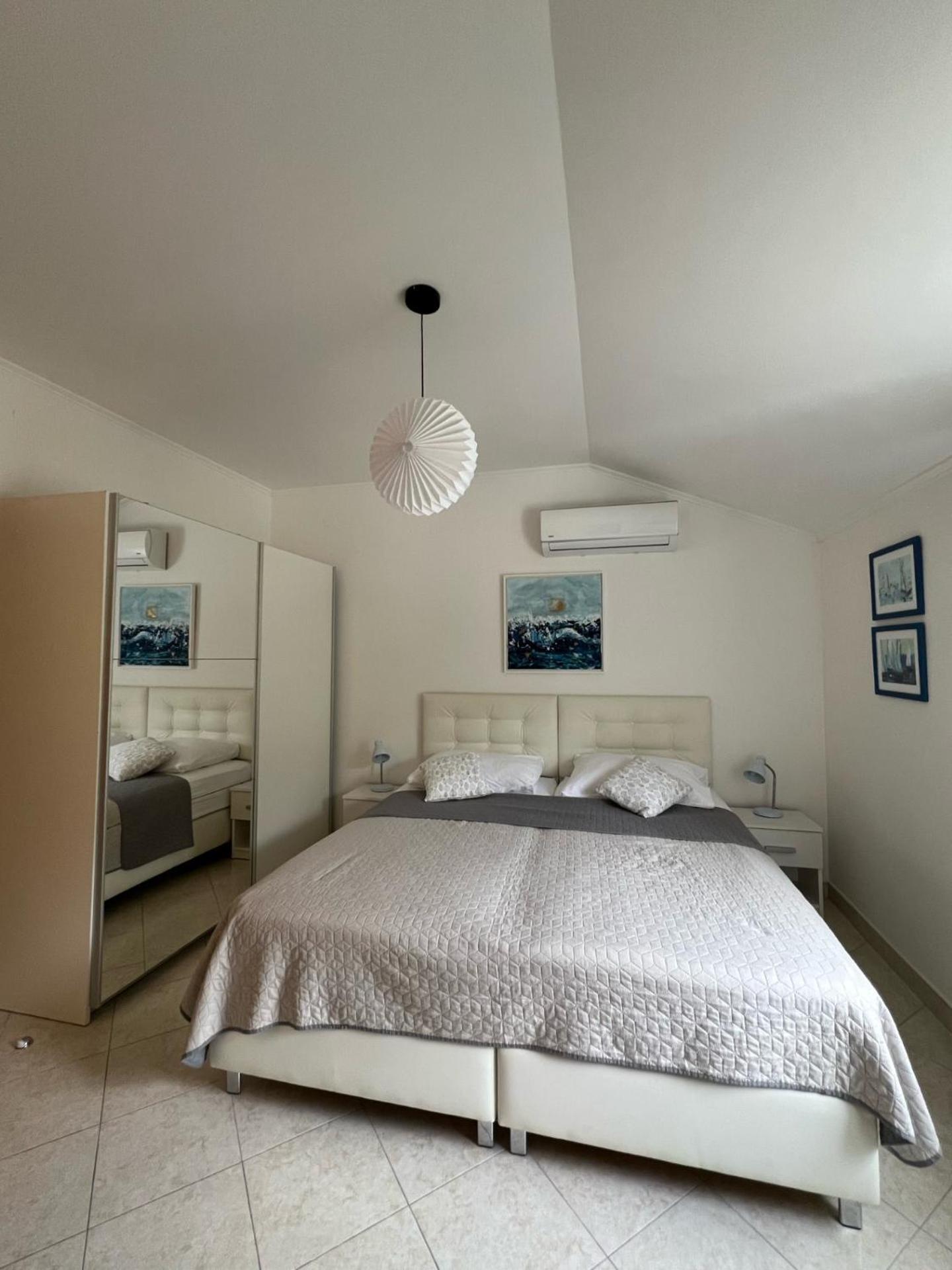 Bingo Apartment